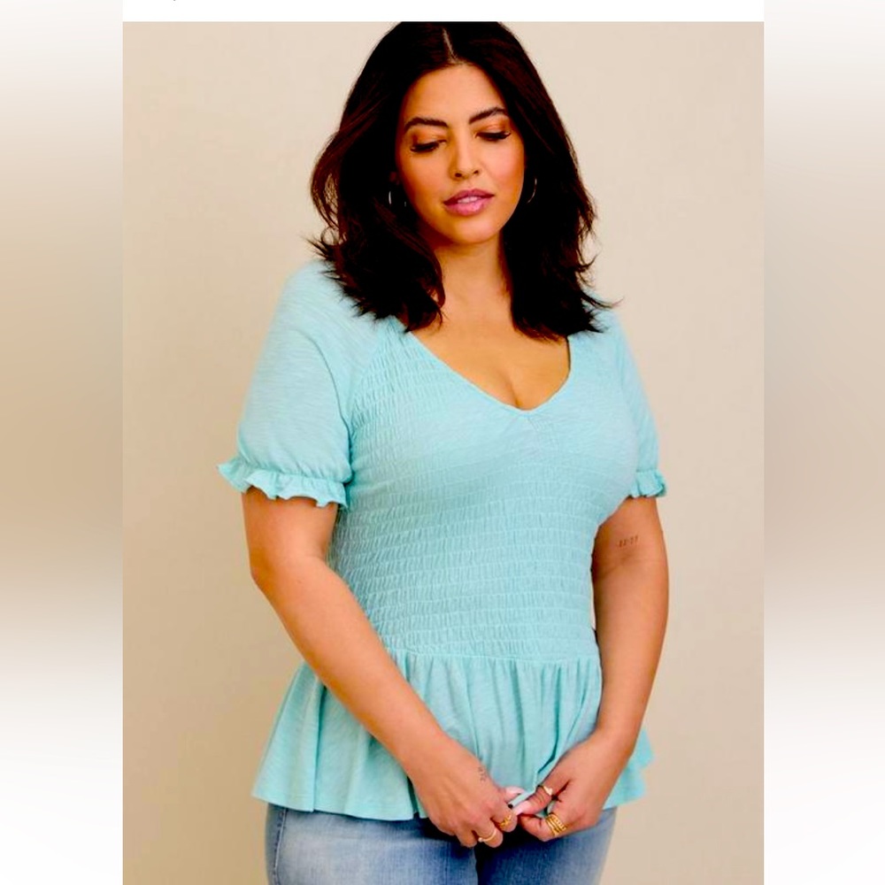 Torrid Size 3 (22/24) Babydoll Style Blouse. Never Worn.